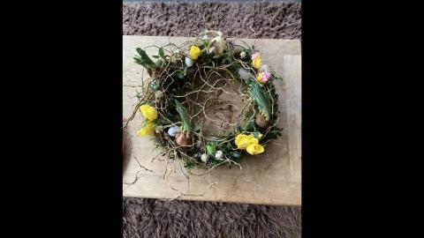 Workshop bloemschikken nav Paasdagen © Wendy Dierickx.