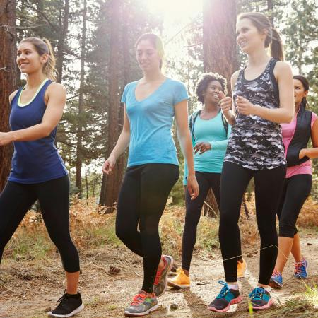 HERFSTWANDELING © Monkeybusinessimages